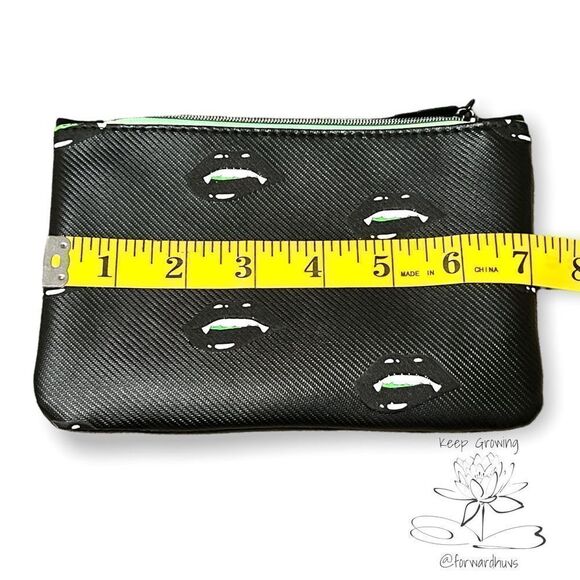 Bundle Sale 3 for $15 | Ipsy Bag | Wicked Vampire Lips - Picture 7 of 10